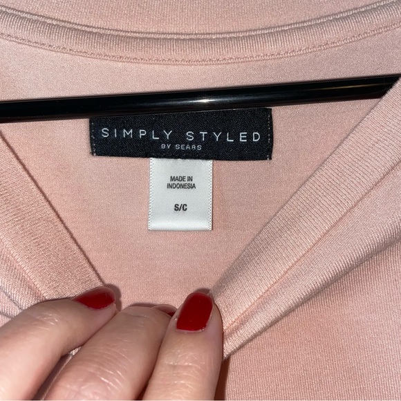 CUTE LONG SLEEVE WITH LACE ACCENTS - Picture 3 of 3